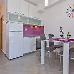 Flora Apartman *