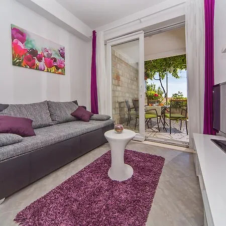 Apartman Flora Mlini